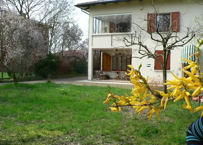 La Quercia E Il Gelso Baricella