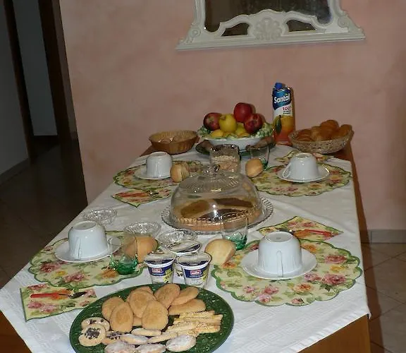 La Quercia E Il Gelso Baricella