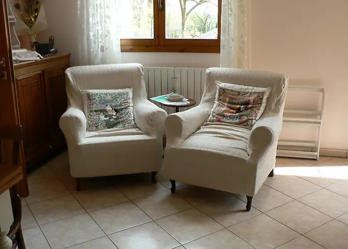 לינה וארוחת בוקר La Quercia E Il Gelso 3*